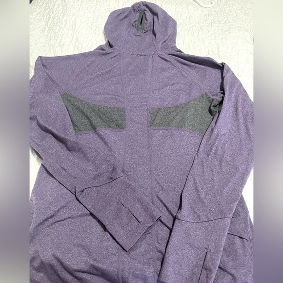 ROAD RUNNER SPORTS Long-Sleeve Ponytail Hood Pullover Running Top Womens M EUC! - Picture 6 of 9